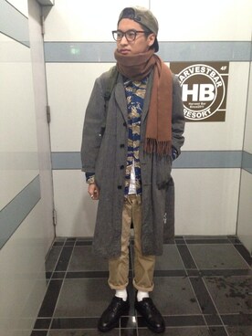 「SASSAFRAS（ササフラス）のアイテム（その他パンツ、ベージュ系）」を使った、Miyamoto Takeshiさん（メンズ・171cm）の冬コーディネート
