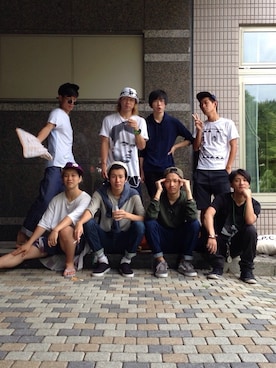 「Honor gathering（オナーギャザリング）のアイテム（デニムパンツ、ブルー系）」を使った、Miyamoto Takeshiさん（メンズ・171cm）の春コーディネート