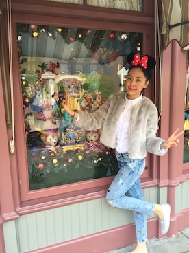 「gray」｜「アイテム（その他アウター）」を使った、Lily Chuさん（レディース・174cm）の冬コーディネート
