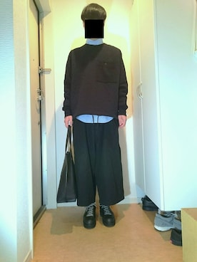 「tim.（ティム）のアイテム（トップス）」を使った、玄関暮らしさん（メンズ・172cm）の秋コーディネート