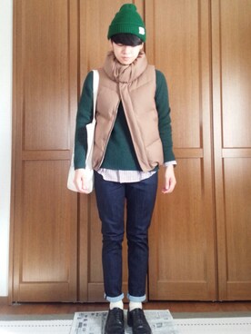 トートバッグを使った 緑のニット のメンズ人気ファッションコーディネート Wear