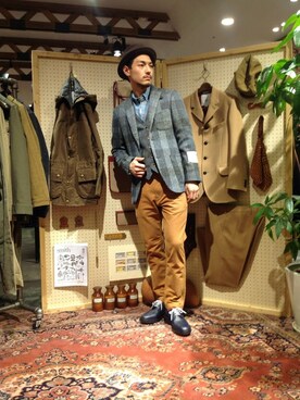 「URBAN RESEARCH（アーバンリサーチ）のアイテム（その他シューズ）」を使った、takuさん（メンズ・178cm）の秋コーディネート