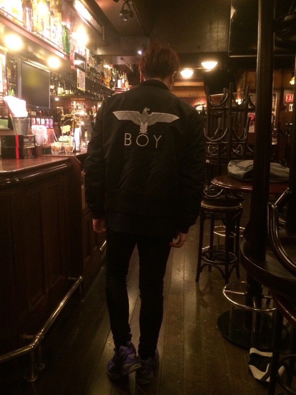 「リーボック(Reebok)、UNDER COVER、undercoverism、BOY LONDON、MA-1、黒スキニー」｜「BOY LONDONの【BOY LONDON】BOY MA-1（スタジャン、ブラック系）」を使った、Wakuさん（メンズ・173cm）の冬コーディネートの1枚目の写真