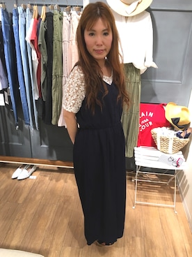 「OLIVE des OLIVE（オリーブデオリーブ）のアイテム（サロペット/オーバーオール）」を使った、まりっぺさん（レディース・160cm）の春コーディネート