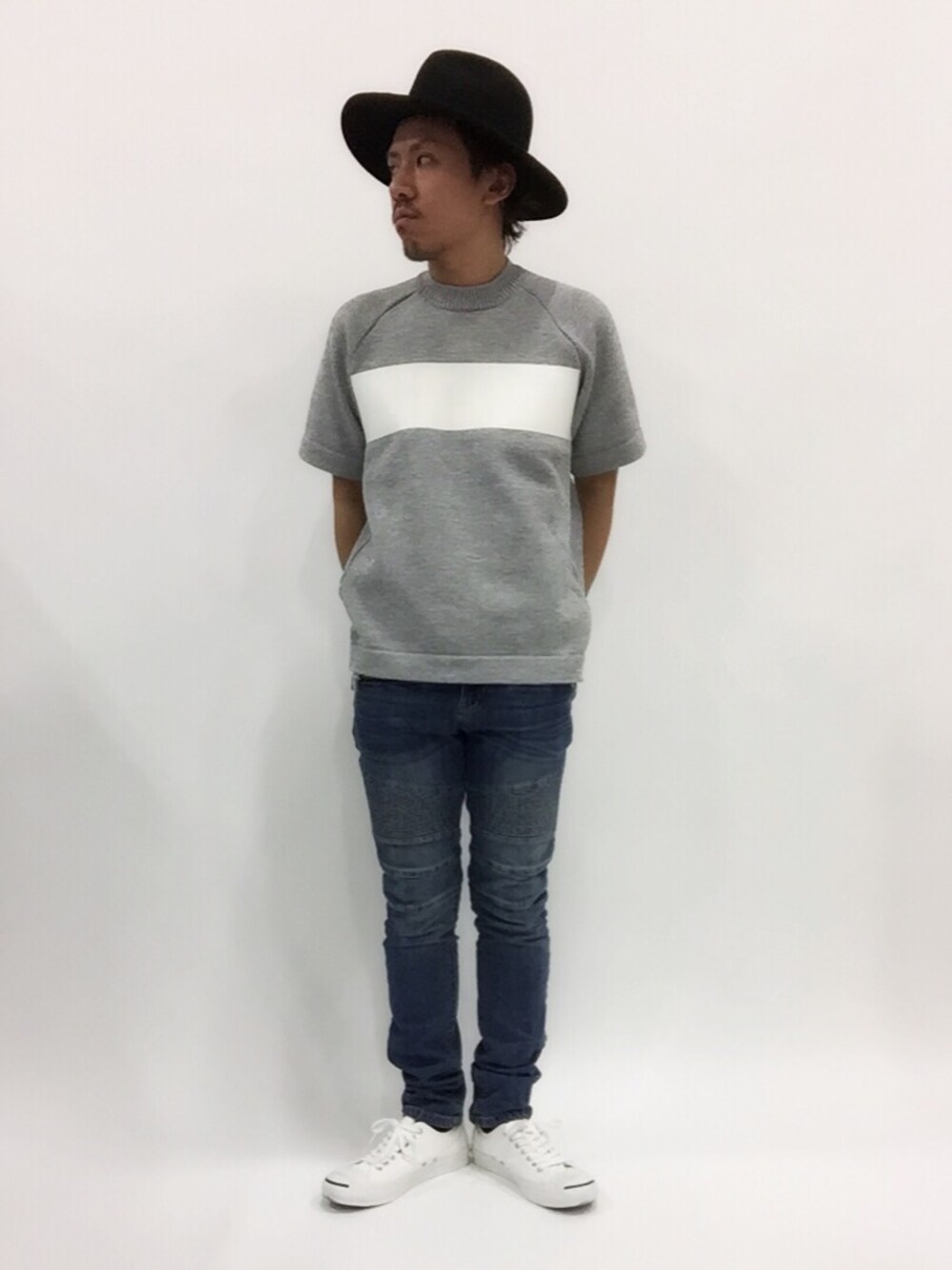 「ニット、グレー、ホワイトライン」｜「EN ROUTEのENR PE LINE/R PT PO（ニット/セーター、グレー系）」を使った、B-chanさん（メンズ・168cm）の春コーディネートの1枚目の写真