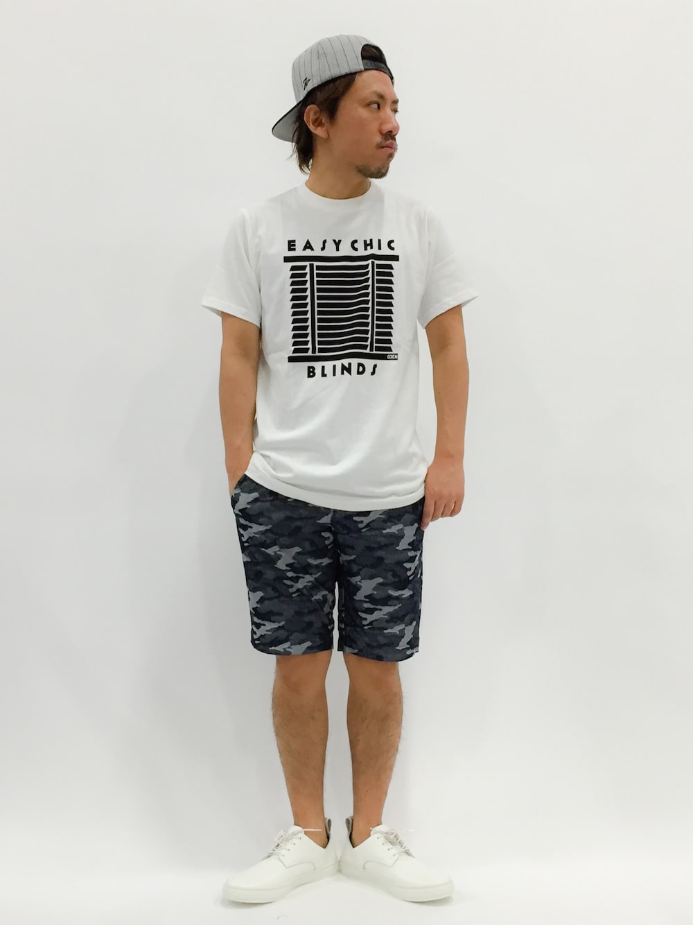「カモフラ、CAP、ショーツ、coen、FRED PERRY」｜「7Unionの7's THUNDER（キャップ、グレー系）」を使った、B-chanさん（メンズ・168cm）の春コーディネートの1枚目の写真