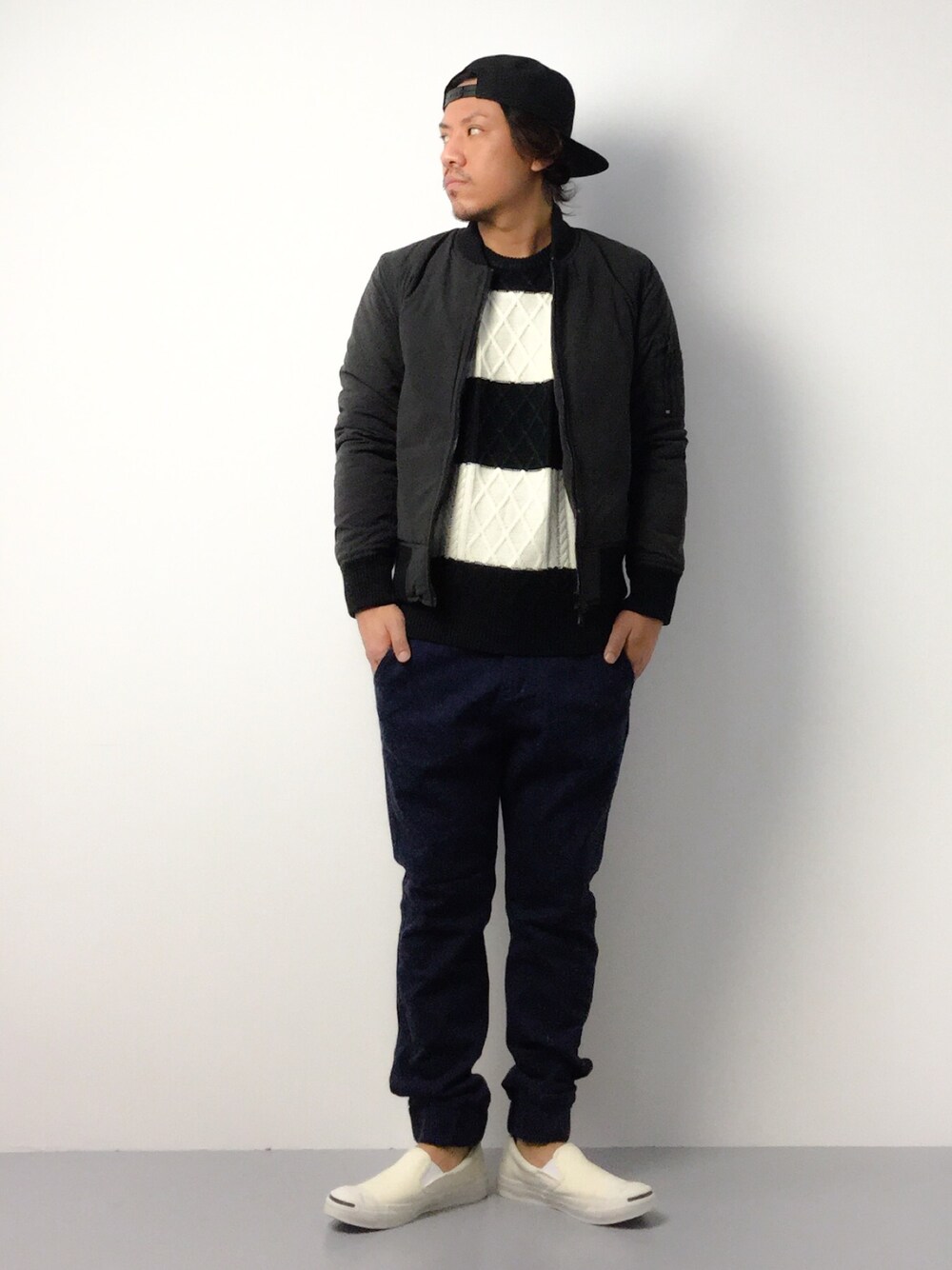 「SAINT ARCHERのユニセックス セントアーチャー×ニューエラ キャップ SAINT ARCHER WINGS AND ARROW SNAPBACK（キャップ、ブラック系）」を使った、B-chanさん（メンズ・168cm）の冬コーディネートの1枚目の写真