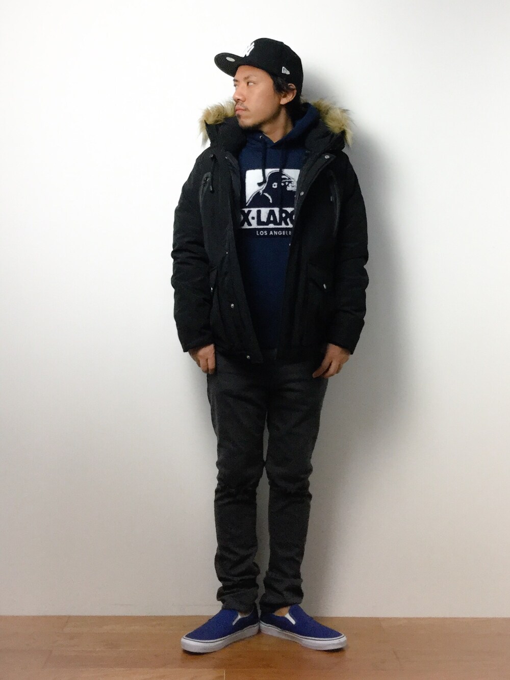 「schottのＳｃｈｏｔｔ　（ショット）　フ―デッドダウンジャケット（ダウンジャケット/コート、ブラック系）」を使った、B-chanさん（メンズ・168cm）の冬コーディネートの1枚目の写真
