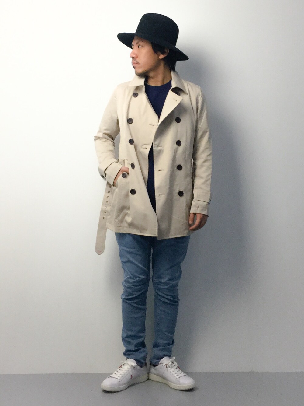 「UP STARTの撥水TRトレンチコート（トレンチコート、ベージュ系）」を使った、B-chanさん（メンズ・168cm）の冬コーディネートの1枚目の写真