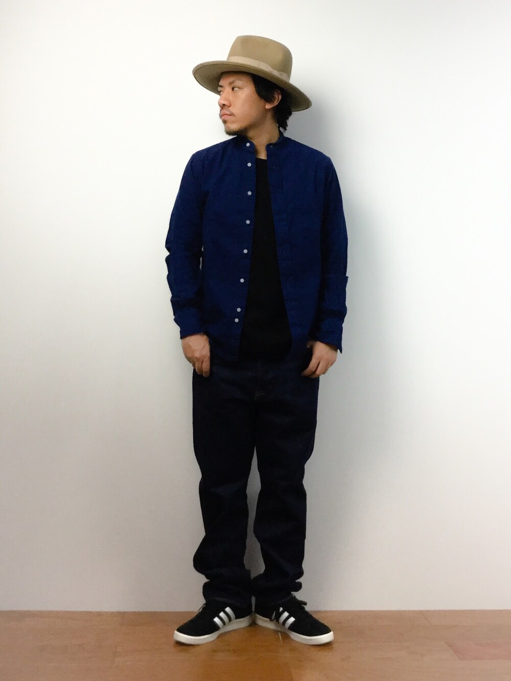 「GITMAN BROS.の＜Gitman Brothers（ギットマン ブラザーズ）＞ ネル バンドカラー シャツ（シャツ/ブラウス、ブルー系）」を使った、B-chanさん（メンズ・168cm）の冬コーディネートの1枚目の写真