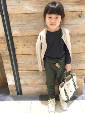 「H&M（エイチ・アンド・エム）のアイテム（カーディガン/ボレロ）」を使った、Rtomoさん（キッズ・120cm）の秋コーディネート