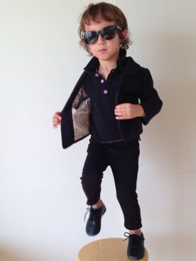 L-boy使用「dads way（黒のスーツ
）」的時尚穿搭