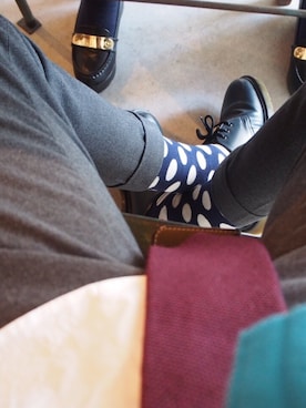 「アイテム（ネクタイ、レッド系）」を使った、Ayuさん（メンズ・178cm）の冬コーディネート