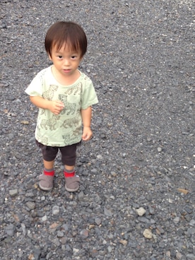 「TOMS Shoes」｜リアーナさん（キッズ・100cm）の秋コーディネート