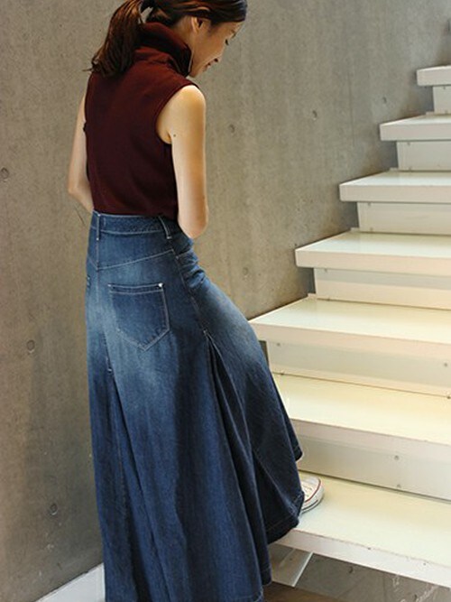 Suzy（IENA 本社）｜IENAのデニムスカートを使ったコーディネート - WEAR