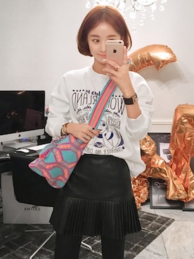 「imvely」｜「アイテム（スウェット）」を使った、jihyun_imvelyさん（レディース・163cm）の冬コーディネート
