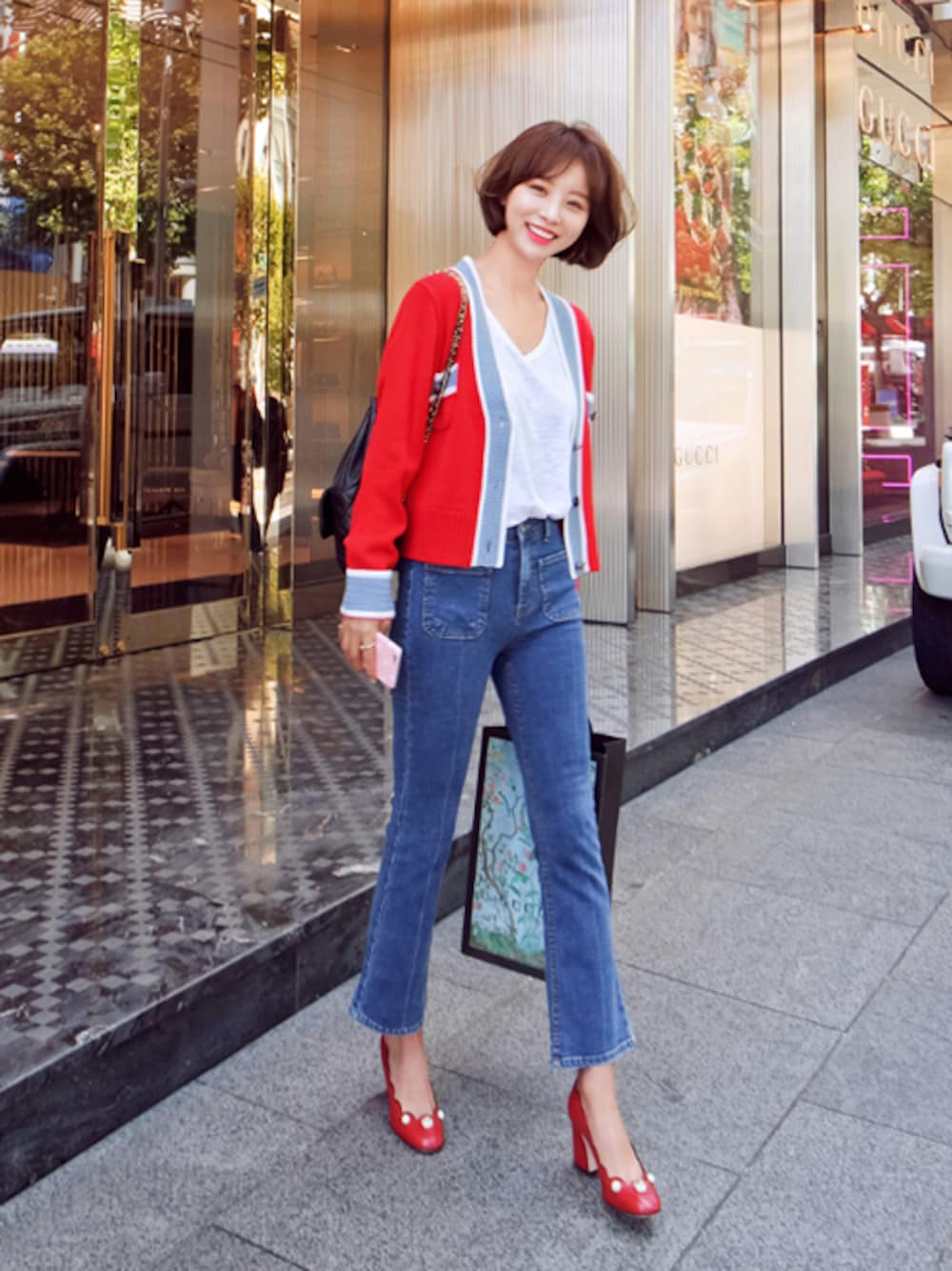 「カーディガン、デニム、カジュアル、プチプラ、ootd、シンプルコーデ、 大人カジュアル、韓国ファッション、秋コーデ、imvely」｜「imvelyの配色カーデ（カーディガン/ボレロ、レッド系）」を使った、jihyun_imvelyさん（レディース・163cm）の秋コーディネートの1枚目の写真