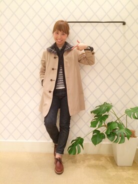 「柄×柄」｜「アイテム（その他アウター）」を使った、mitsukoさん（レディース・160cm）の春コーディネート