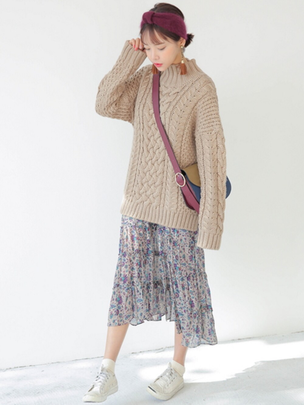 「 Stylenanda、 ニット、ケーブル編み、 ショルダーバッグ、 ゆるふわ、 秋、 秋コーデ、 おとなカジュアル、 オトナ女子、 11月WEAR秋冬ニットコーデ祭り」｜「STYLENANDAのケーブル編みボトルネックニット（その他、ベージュ系）」を使った、STYLENANDAさん（レディース・164cm）の秋コーディネートの1枚目の写真