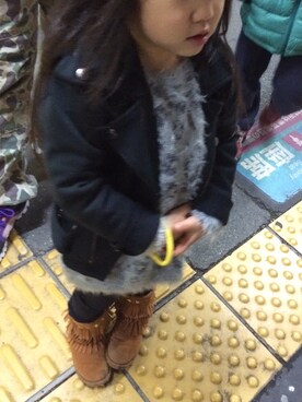 「アイテム（ライダースジャケット）」を使った、auuurinさん（キッズ・90cm）の冬コーディネート