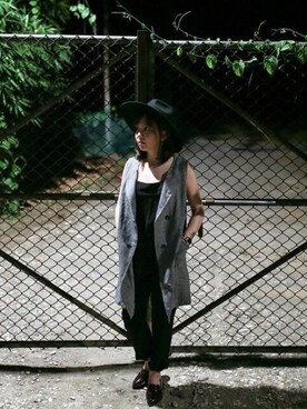 「TAIPEI」｜「アイテム（つなぎ/オールインワン）」を使った、Oliviaさん（レディース・155cm）の秋コーディネート
