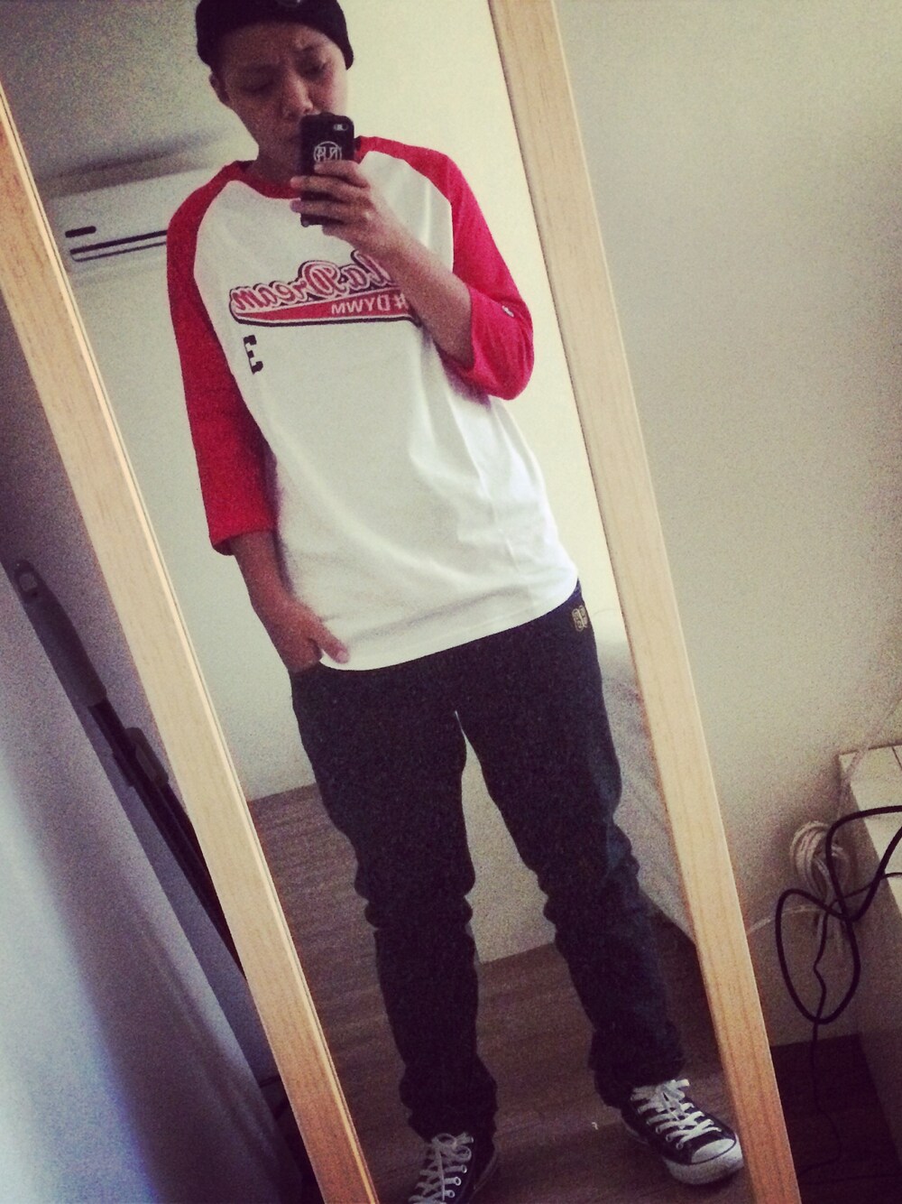 「WEARREMIX」｜「REMIXのアイテム（Tシャツ/カットソー、ホワイト系）」を使った、MIchaelさん（メンズ・170cm）の秋コーディネートの1枚目の写真