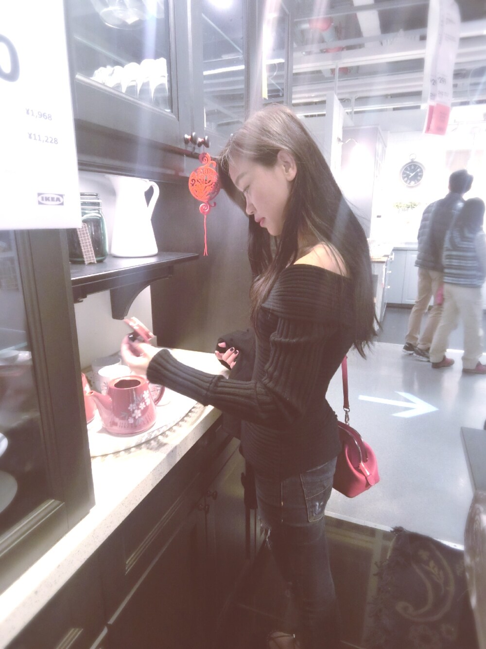 「American Eagleのアイテム（デニムパンツ、その他）」を使った、匹诺曹大爷さん（キッズ・165cm）の冬コーディネートの1枚目の写真