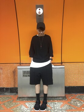 「iT（イット）のアイテム（パンツ）」を使った、MsRay Leeさん（レディース・168cm）の秋コーディネート