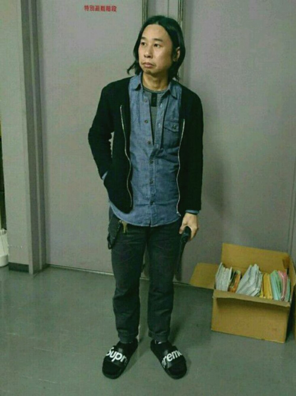 「working style、work」｜「MAURTZ ARCHIVE COLLECTIONのアイテム（シャツ/ブラウス、ブルー系）」を使った、No.④さん（メンズ・160cm）の春コーディネートの1枚目の写真