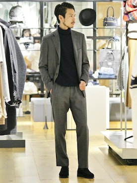 「EDIFICE（エディフィス）のアイテム（スラックス）」を使った、EDIFICE PR/SHINGOさん（メンズ・174cm）の秋コーディネート