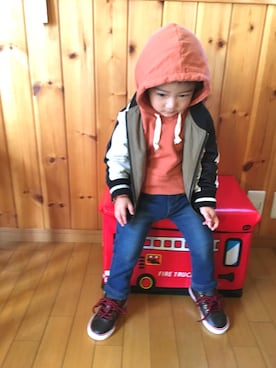 「テラコッタ」｜「アイテム（スタジャン）」を使った、megumicchi__さん（キッズ・90cm）の秋コーディネート