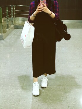 「NINE（ナイン）のアイテム（オールインワン・サロペット）」を使った、小井さん（レディース・158cm）の春コーディネート