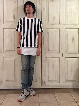 「soe（ソーイ）のアイテム（デニムパンツ）」を使った、中嶋康智さん（メンズ・177cm）の春コーディネート