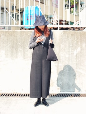 「hat」｜「アイテム（つなぎ/オールインワン）」を使った、jessica@snaapfashionさん（レディース・165cm）の冬コーディネート