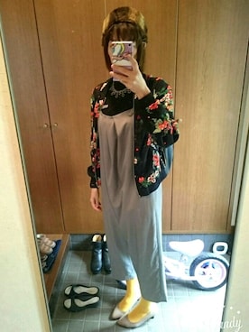 「chambre de charme（シャンブルドゥシャーム）のアイテム（サロペット/オーバーオール）」を使った、Umiさん（レディース・172cm）の秋コーディネート