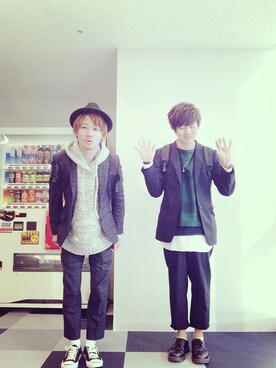 「黒リュック」｜「アイテム（福袋/福箱）」を使った、キノさん（メンズ・176cm）の秋コーディネート