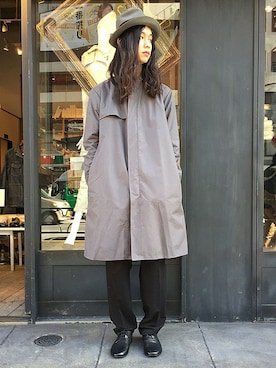 「アイテム（ステンカラーコート）」を使った、TK networkさん（メンズ・183cm）の冬コーディネート