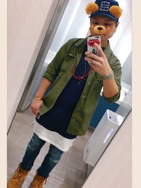 「アイテム（バングル/リストバンド）」を使った、TAKENORIARAKIさん（メンズ・168cm・20代）の秋コーディネート