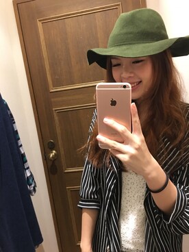 「COMME CA ISM（コムサイズム）のアイテム（トップス、ホワイト系）」を使った、JCさん（レディース・165cm）の冬コーディネート