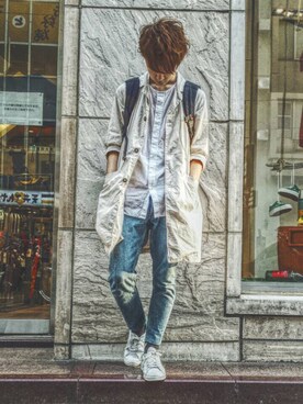 「シュプリーム」｜「アイテム（トレンチコート）」を使った、こんぺいとうさん（メンズ・172cm）の春コーディネート