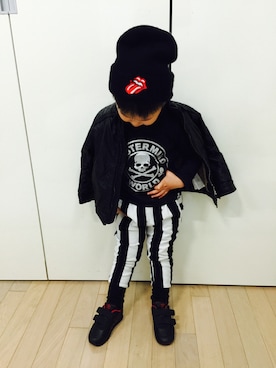 「アイテム（ライダースジャケット）」を使った、Fei Qiuさん（キッズ・100cm）の冬コーディネート