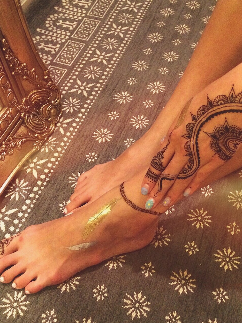 「luxeytattoosのアイテム（ファッション雑貨、ゴールド系）」を使った、Justine Kuriharaさん（レディース・170cm）の夏コーディネートの1枚目の写真