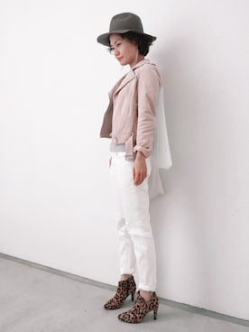 「ツバ広ハット」｜「アイテム（ブーティ）」を使った、朋さん（レディース・158cm）の冬コーディネート