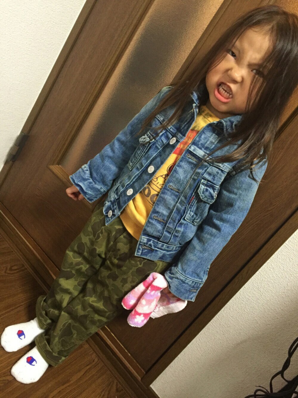 「kids、女の子、DENIM DUNGAREE、gotoHollywood、ジージャン、スヌーピー、お雛様」｜「GO TO HOLLYWOODのアイテム（デニムジャケット、ブルー系）」を使った、＊M&M＊さん（キッズ・90cm）の冬コーディネートの1枚目の写真