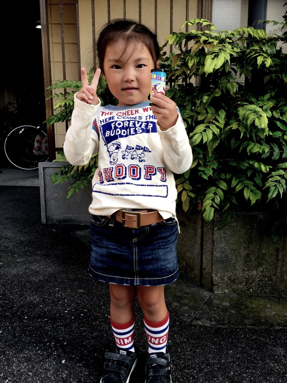 「女の子、5歳、denim、DENIM DUNGAREE、denimdungaree、LEE、kids、handmade」｜「DENIM DUNGAREEのアイテム（Tシャツ/カットソー、ホワイト系）」を使った、＊M&M＊さん（キッズ・100cm）の秋コーディネートの1枚目の写真