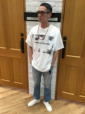 「SHIPS JET BLUE（シップスジェットブルー）のアイテム（スニーカー）」を使った、福山さん（メンズ・178cm）の夏コーディネート