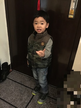 「アイテム（ダウンベスト、その他）」を使った、WuWu Huさん（キッズ・100cm）の冬コーディネート