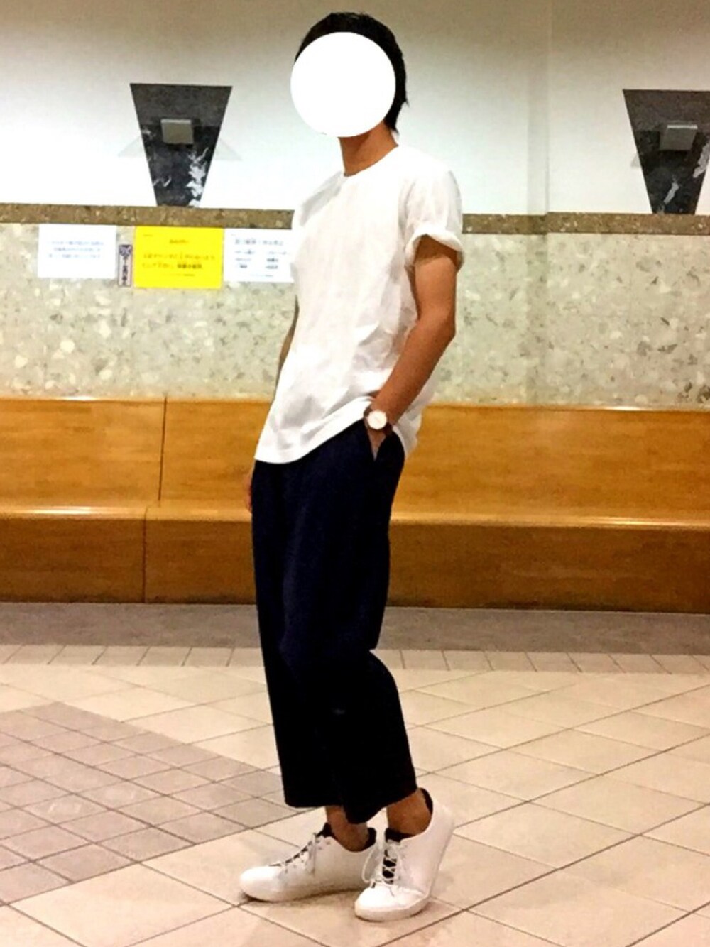 「無印良品のアイテム（Tシャツ/カットソー、ホワイト系）」を使った、ぴーまんさん（メンズ・171cm）の夏コーディネートの1枚目の写真