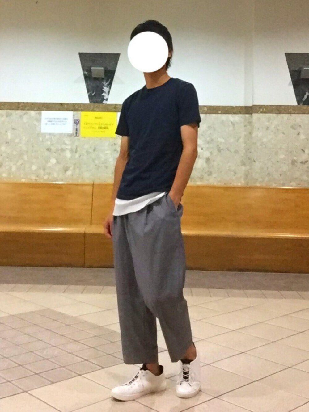 「シンプルコーデ」｜「UNIQLOのMEN スーピマコットンクルーネックT（半袖）A（Tシャツ/カットソー、ブルー系）」を使った、ぴーまんさん（メンズ・171cm）の夏コーディネートの1枚目の写真