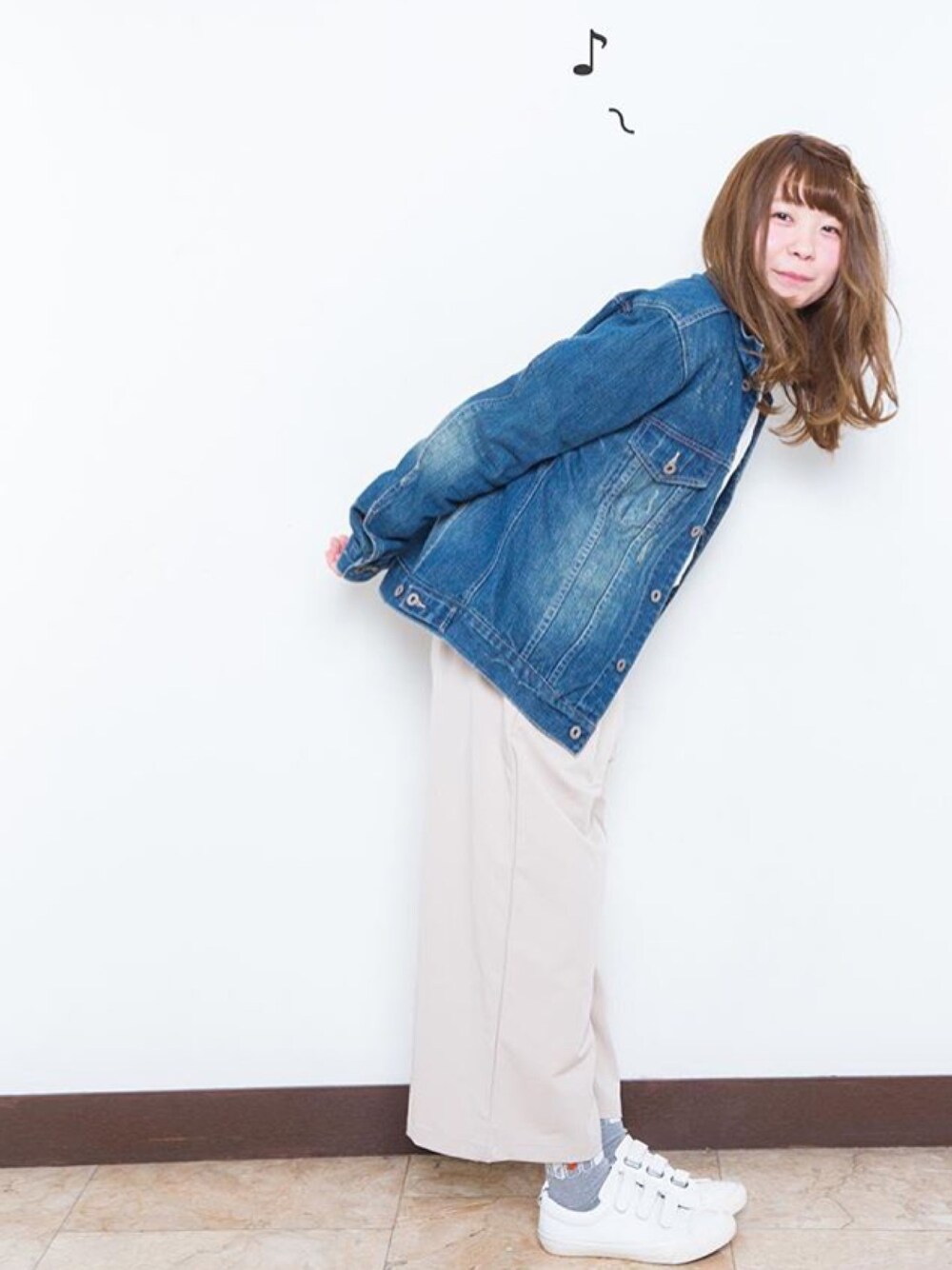 「デニムジャケット、春コーデ、Crisp、古着、パンツスタイル、撮影、merフレンズ、SEDA100人隊、コデスナサポーターズ、カジュアル」｜「古着のアイテム（デニムジャケット、ブルー系）」を使った、m a n a  さん（レディース・152cm）の春コーディネートの1枚目の写真